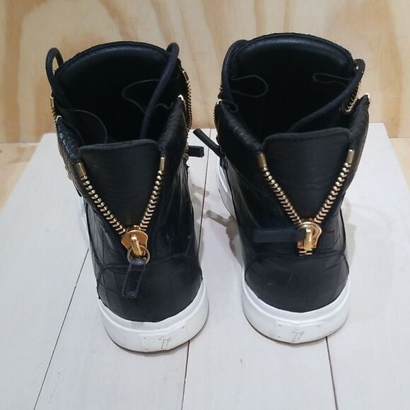Giuseppe Zanotti   Leather Sneakers Gold Double Zipper Wmn's size 7.5 , EU 37.5 - Picture 5 of 10